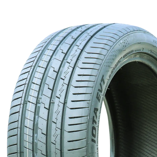 Accelera IOTA EVT (255/40ZR20-XL 101Y)